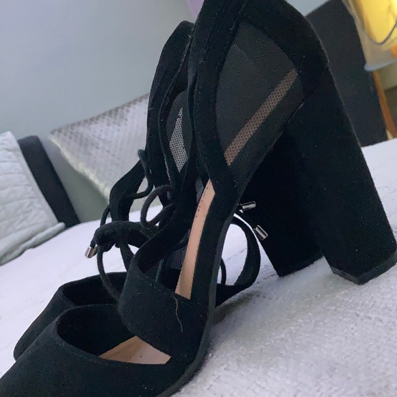 Heels - Picture 2 of 2